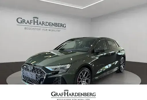 Neu Audi RS3 Comfort 400 PS (294 kW) 2026 Schwarz Limousine
