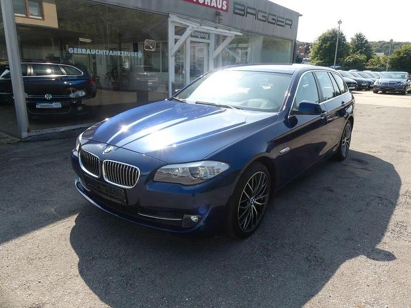 Second-hand BMW 525 218 CP (160 kW) 2012 Albastru Break