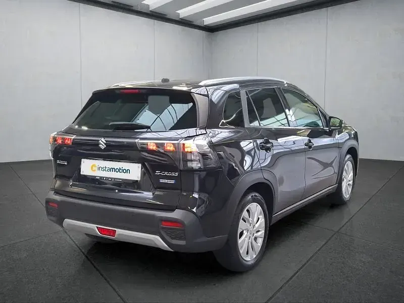 Gebraucht Suzuki SX4 S-Cross 129 PS (94 kW) 2023 Schwarz SUV