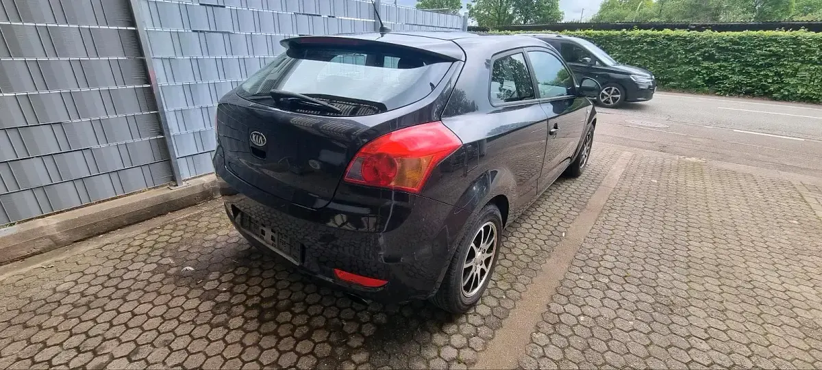 Occasion Kia Ceed 125 ch (91 kW) 2009 Noir Citadine