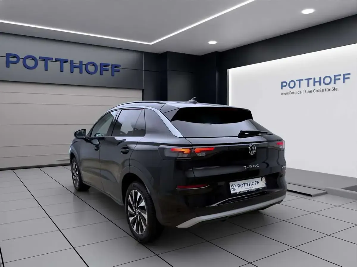 Neu VW T-Roc Life 116 PS (85 kW) 2026 Grenadillschwarz metallic SUV