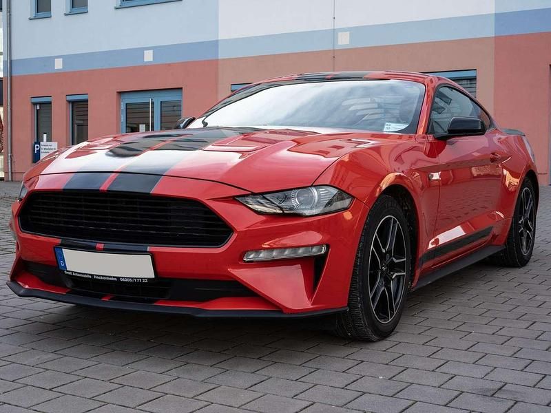 Rot Gebraucht 2021 Ford Mustang Fastback Coupé | 26.900 € (Superpreis) - Bild 1/4
