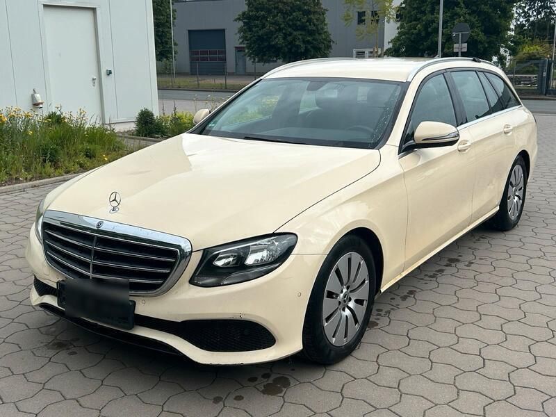 Gelb Gebraucht 2019 Mercedes E200 Kombi | 6.800 € (Superpreis) - Bild 1/4