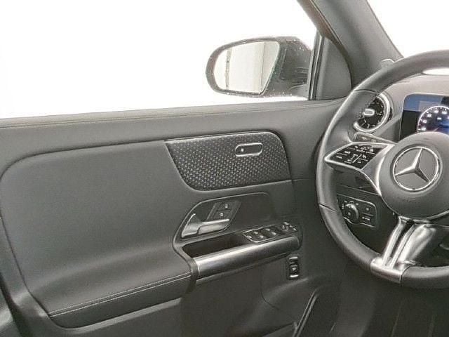 Gebraucht Mercedes GLA200 Progressive 150 PS (110 kW) 2025 Manufaktur patagonienrot metallic SUV