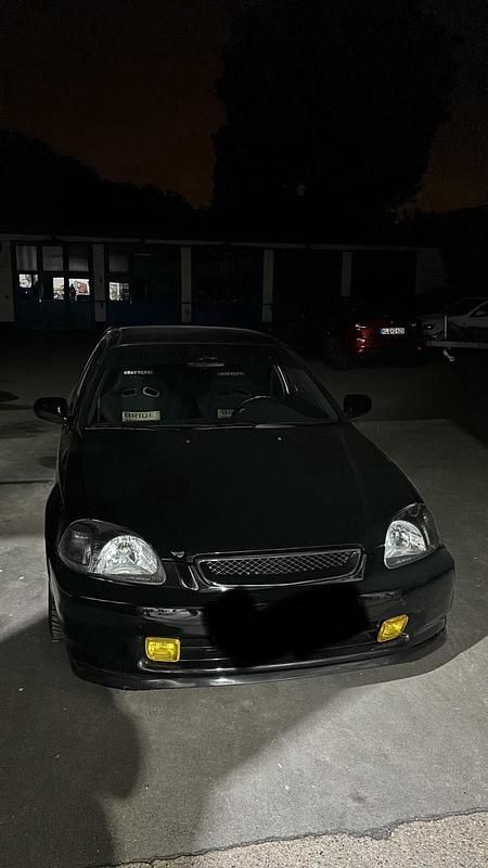 Gebraucht Honda Civic 160 PS (117 kW) 1998 Schwarz Kleinwagen