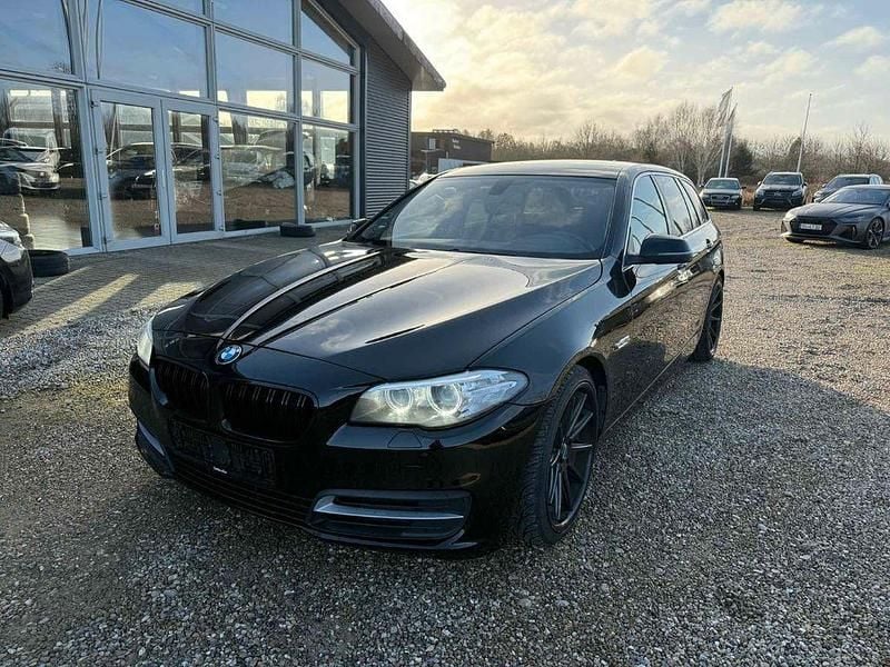Gebraucht BMW 520 184 PS (135 kW) 2014 Schwarz Kombi