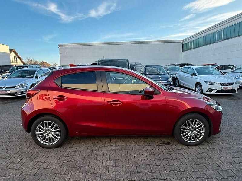 Gebraucht Mazda 2 Kizoku 90 PS (66 kW) 2020 Rot Kleinwagen