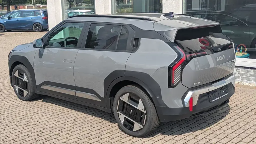 Neu Kia EV3 Earth 150 kW (204 PS) 2025 Grau SUV