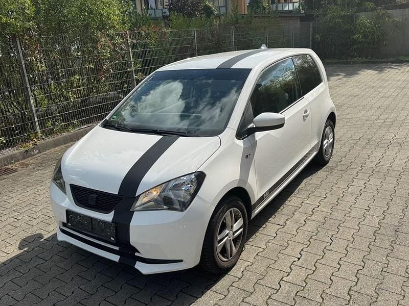 Weiß Gebraucht 2013 Seat Mii Style Kleinwagen | 3.499 € (Fairer Preis) - Bild 1/4