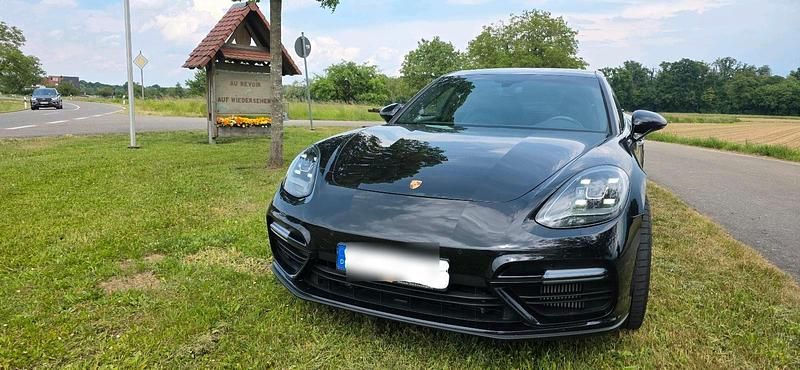Schwarz Gebraucht 2016 Porsche Panamera Turbo Limousine | 68.000 € (Fairer Preis) - Bild 1/4