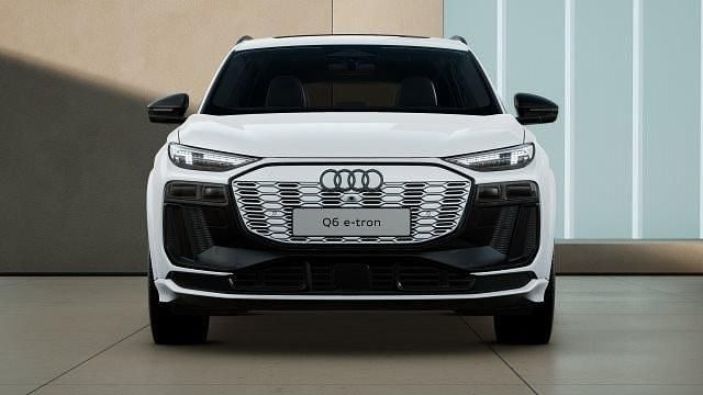 Gebraucht Audi Q6 e-tron Ambiente 284 kW (387 PS) 2025 Weiß SUV