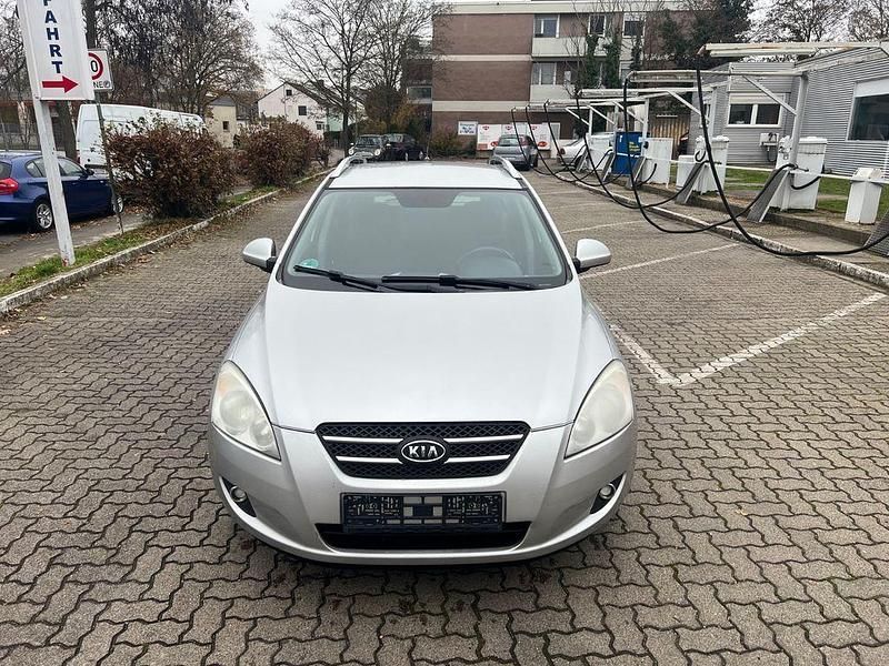 Gebraucht Kia Ceed 116 PS (85 kW) 2008 Silber Kleinwagen