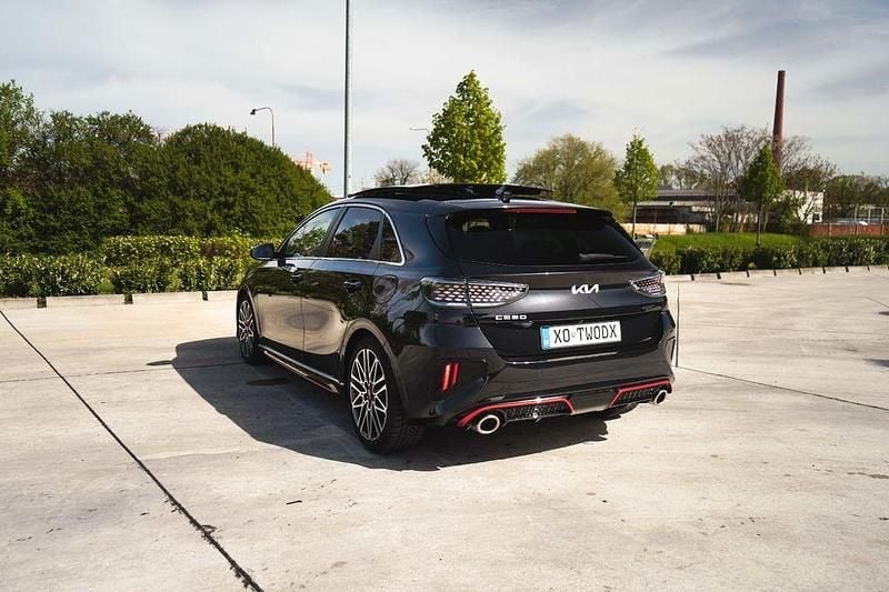 Gebraucht Kia Ceed GT GT 204 PS (150 kW) 2023 Schwarz Limousine