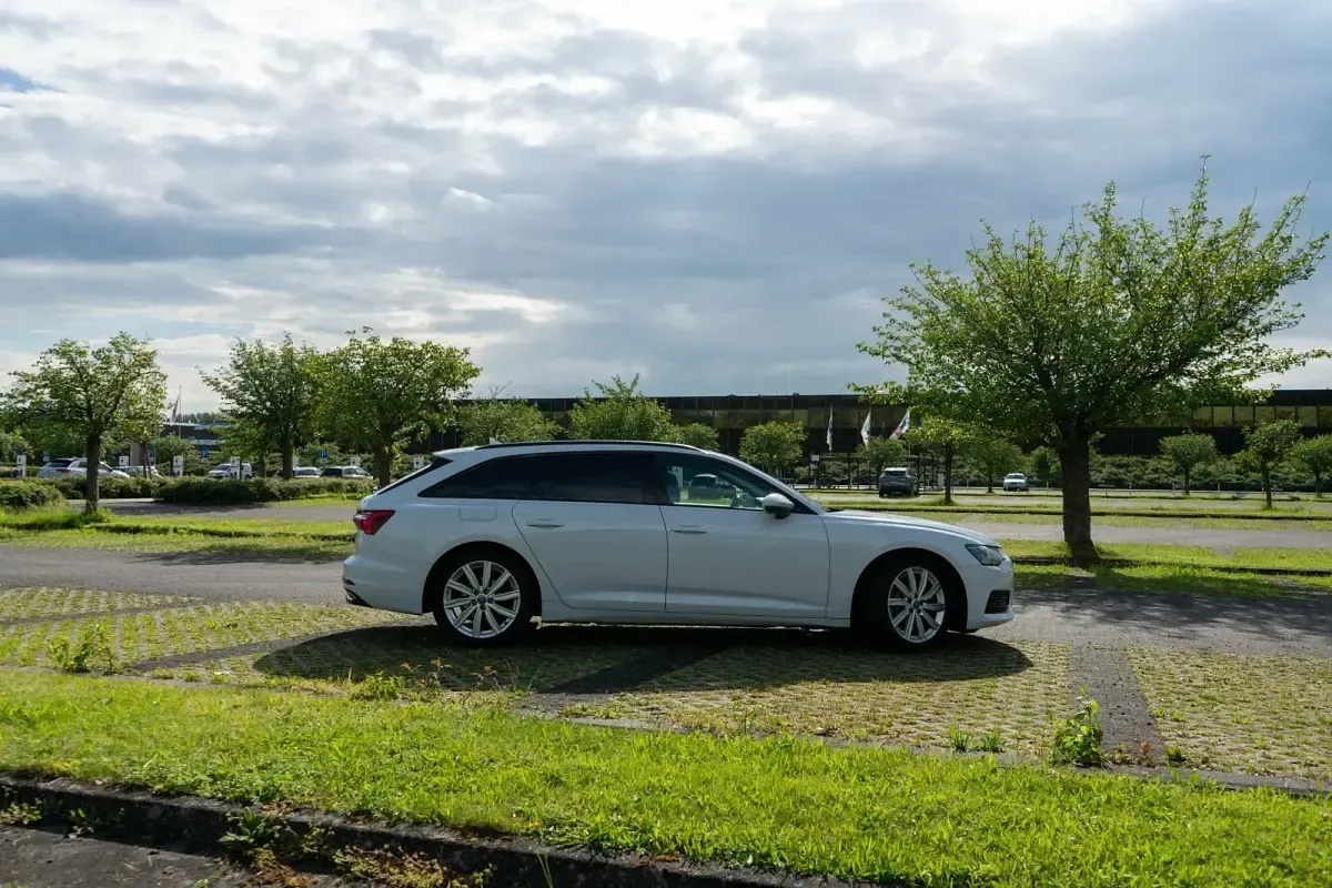 Gebraucht Audi A6 204 PS (150 kW) 2019 Weiß Kombi