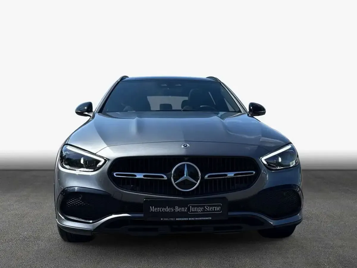 Gebraucht Mercedes C200 204 PS (150 kW) 2025 Grau Kombi