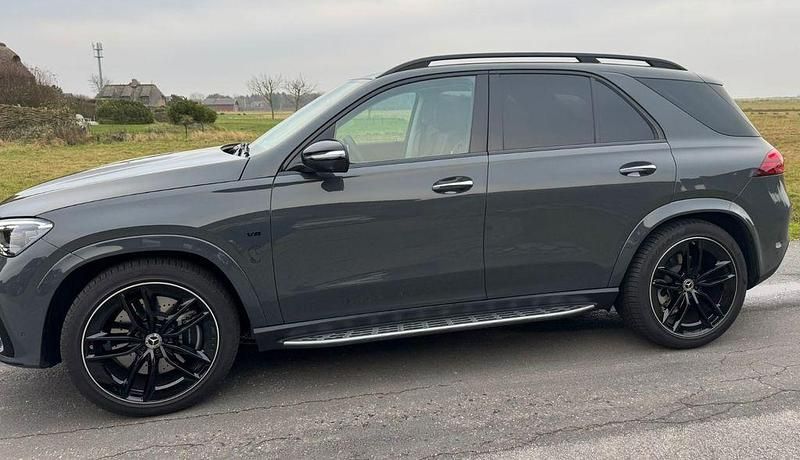 Gebraucht Mercedes GLE580 AMG line 517 PS (380 kW) 2025 Grau SUV