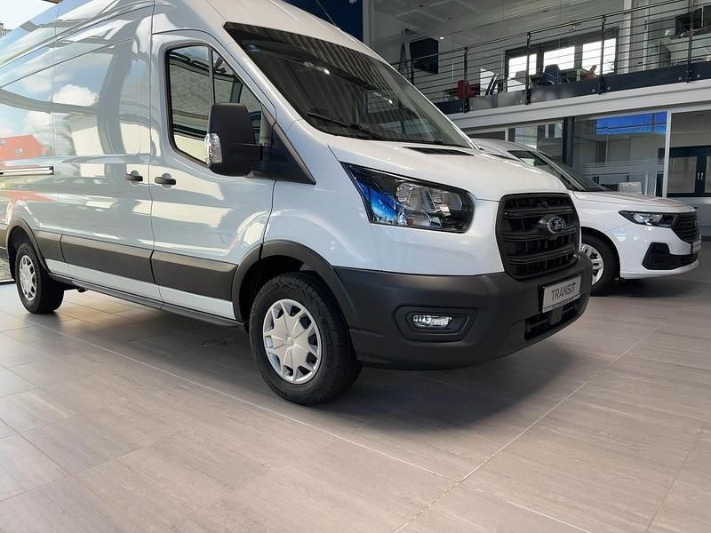 Gebraucht Ford Transit Trend 131 PS (96 kW) 2024 Frostweiß (weiß) Van