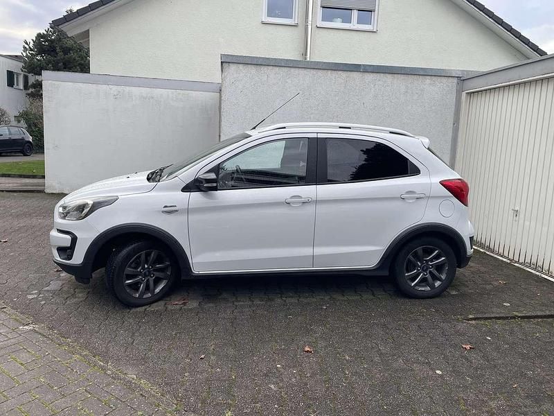 Gebraucht Ford Ka Active 86 PS (63 kW) 2019 Weiß Kleinwagen