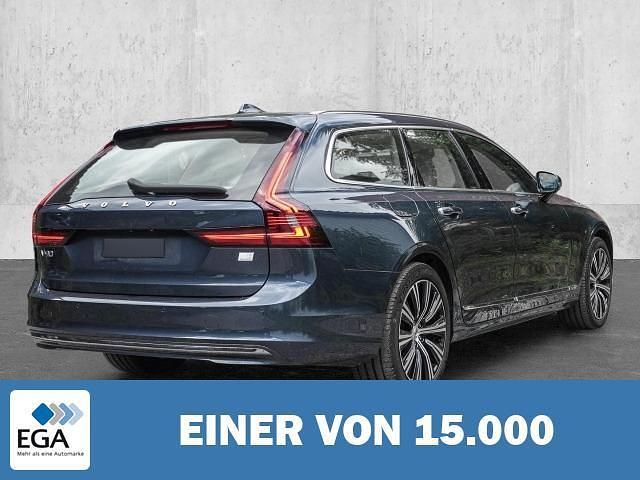 Gebraucht Volvo V90 Inscription 455 PS (334 kW) 2022 Blau metallic Kombi