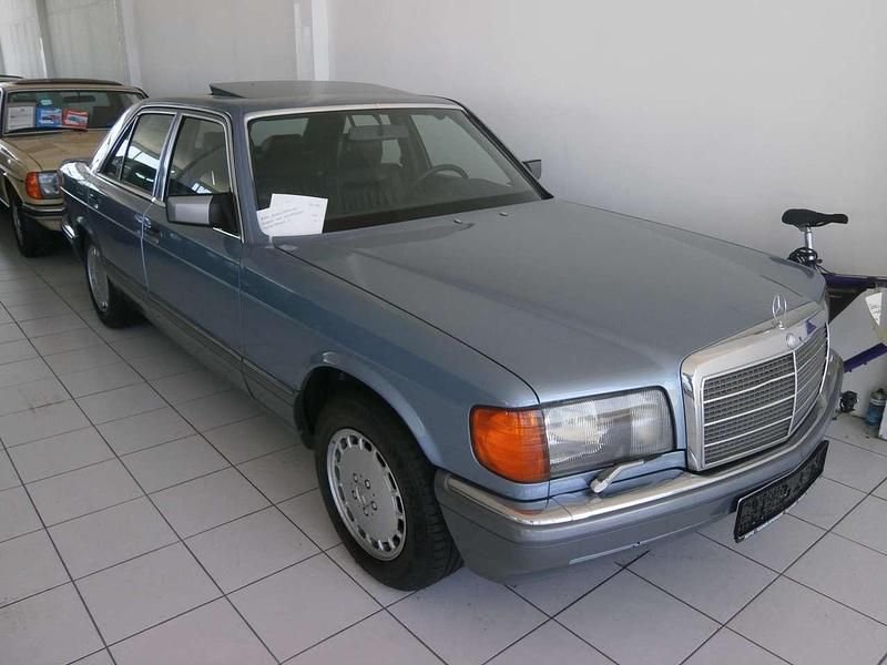Gebraucht Mercedes 300 SE 179 PS (131 kW) 1986 Silberblau Limousine