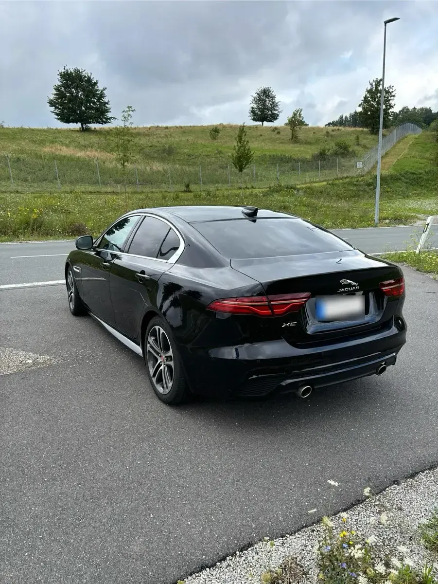 Gebraucht Jaguar XE R-Dynamic 250 PS (183 kW) 2020 Schwarz Limousine