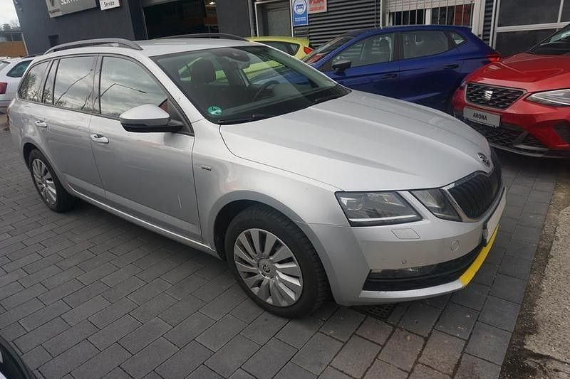 Gebraucht Skoda Octavia Clever 150 PS (110 kW) 2018 Silber Kombi