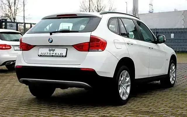 Gebraucht BMW X1 150 PS (110 kW) 2011 Weiß SUV