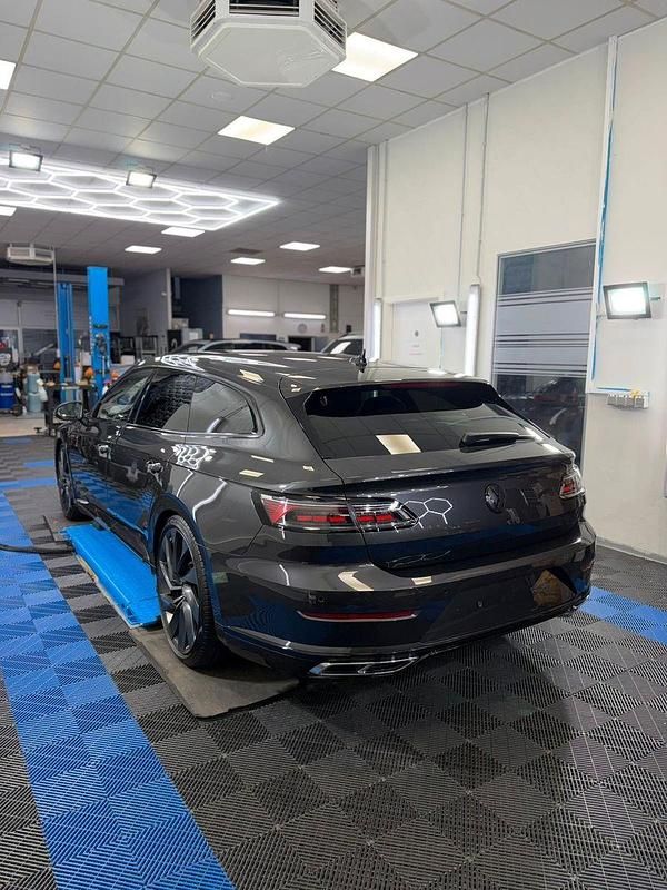 Gebraucht VW Arteon R-line 200 PS (147 kW) 2023 Grau Kombi