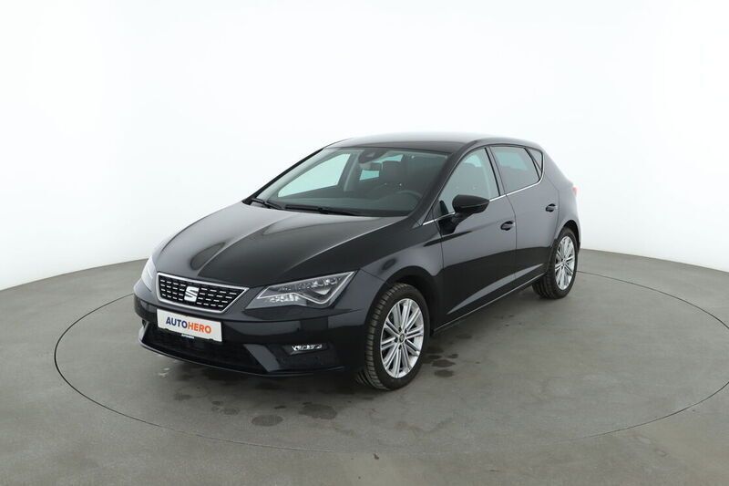 Schwarz Gebraucht 2020 Seat Leon XCELLENCE Limousine | 16.710 € (Superpreis) - Bild 1/4