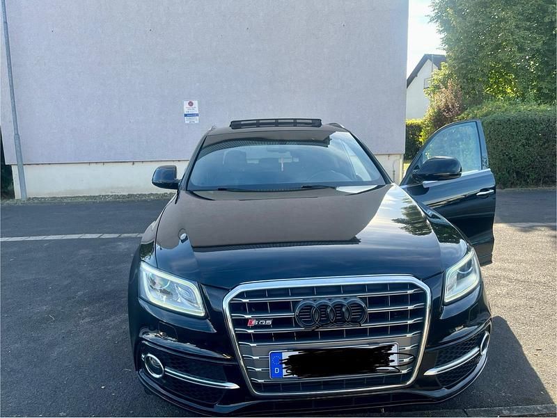 Schwarz Gebraucht 2015 Audi SQ5 SUV | 21.500 € (Etwas zu teuer) - Bild 1/4