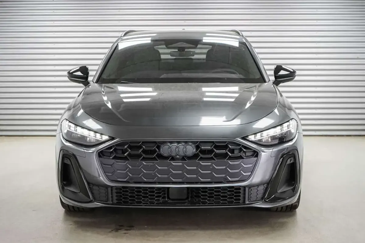 Neu Audi A5 S-Line 204 PS (150 kW) 2026 Daytonagrau metallic (6y) Kombi