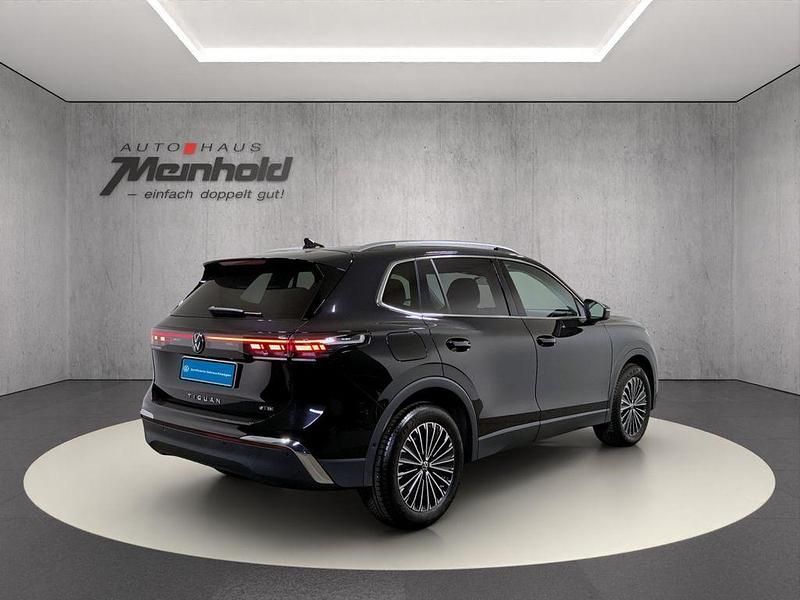 Gebraucht VW Tiguan Elegance 150 PS (110 kW) 2024 Schwarz SUV