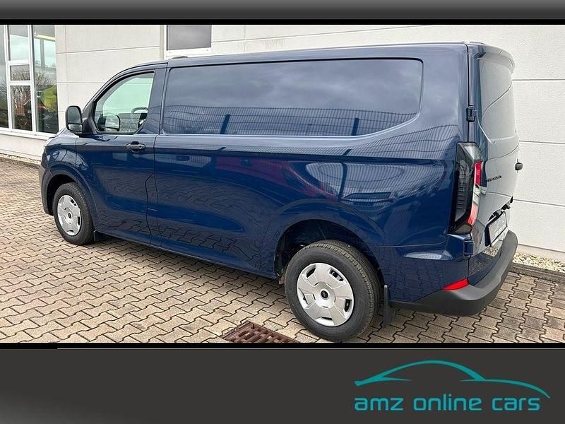 Neu Ford Transit Custom Trend 110 PS (80 kW) 2025 Blau Limousine