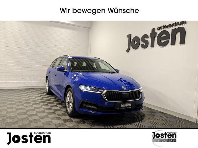 Blau (energyblau) Gebraucht 2023 Skoda Octavia Ambition Kombi | 23.880 € (Guter Preis) - Bild 1/4