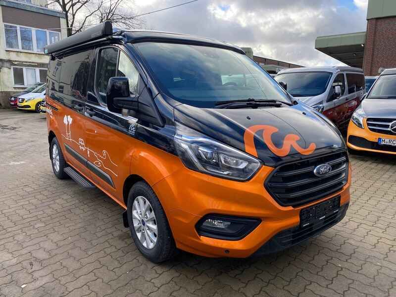 Schwarz Gebraucht 2023 Ford Transit Custom Nugget Van / Kleinbus | 57.500 € (Fairer Preis) - Bild 1/4