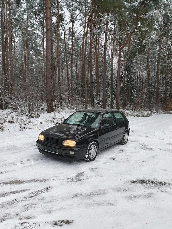 Gebraucht VW Golf III 60 PS (44 kW) 1997 Schwarz Kleinwagen