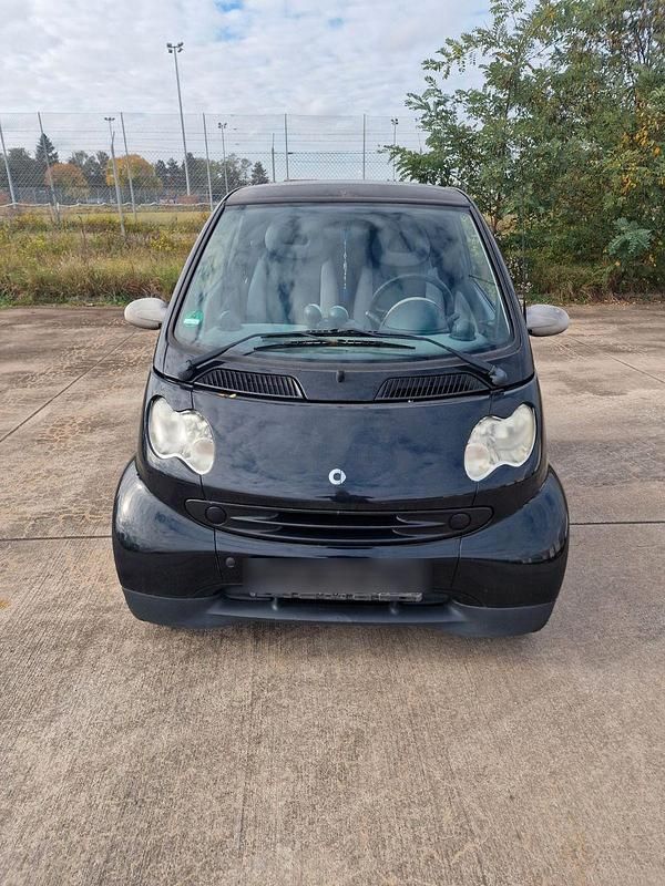 Schwarz Gebraucht 2006 Smart ForTwo Coupé Passion Coupé | 1.200 € (Guter Preis) - Bild 1/4