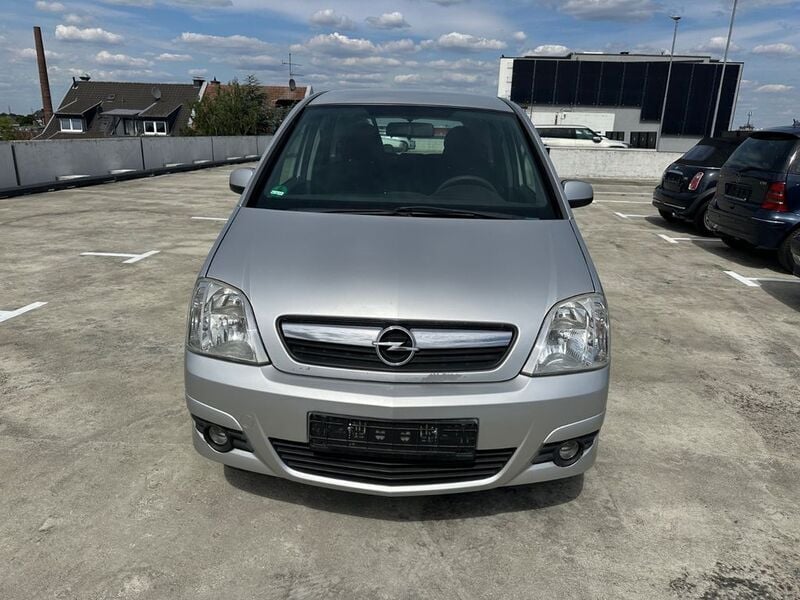 Silber Gebraucht 2006 Opel Meriva Edition Van / Kleinbus | 1.950 € (Fairer Preis) - Bild 1/4