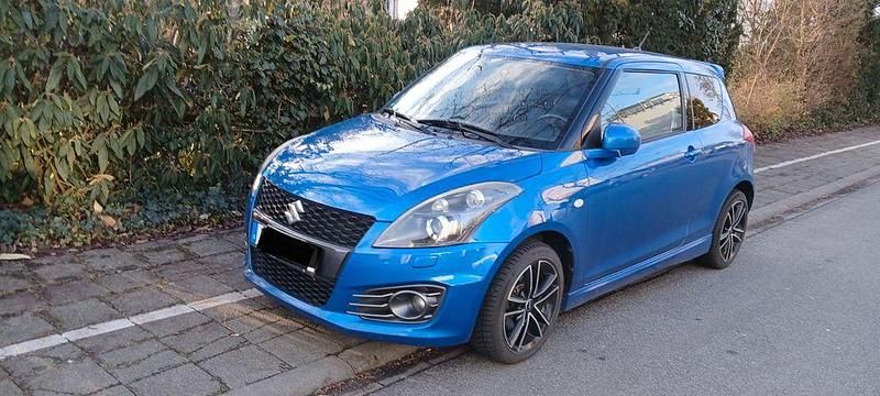 Blau Gebraucht 2012 Suzuki Swift Sport Kleinwagen | 6.790 € (Fairer Preis) - Bild 1/4