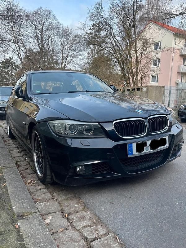 Gebraucht BMW 320 170 PS (125 kW) 2009 Schwarz Limousine