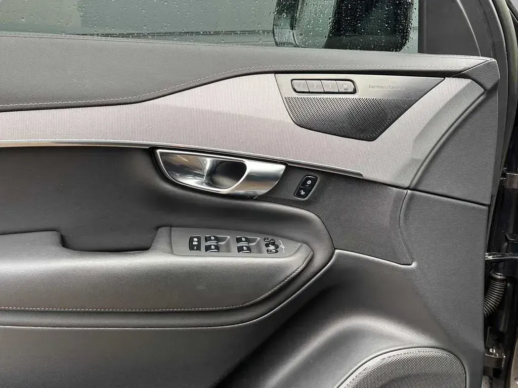 Gebraucht Volvo XC90 Plus 235 PS (172 kW) 2022 Grau SUV
