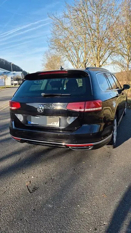 Gebraucht VW Passat Comfortline 150 PS (110 kW) 2018 Schwarz Limousine