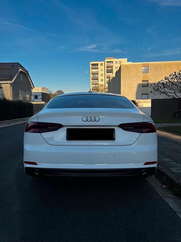 Gebraucht Audi A5 S-Line 190 PS (139 kW) 2019 Weiß Coupé
