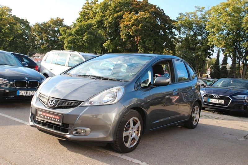 Grau Gebraucht 2012 Honda Jazz Comfort Kleinwagen | 3.490 € (Guter Preis) - Bild 1/4