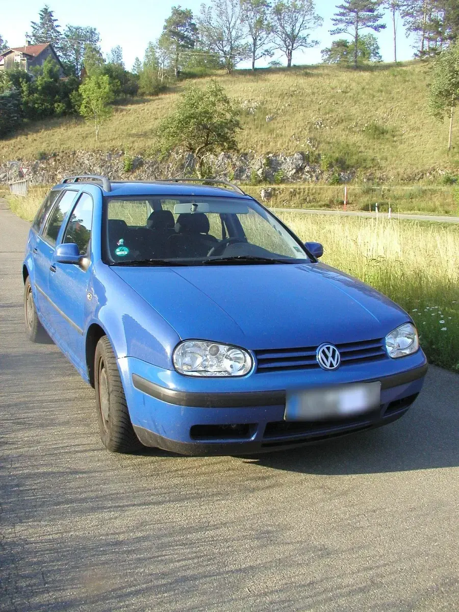 Gebraucht VW Golf IV 90 PS (66 kW) 2000 Blau Kombi