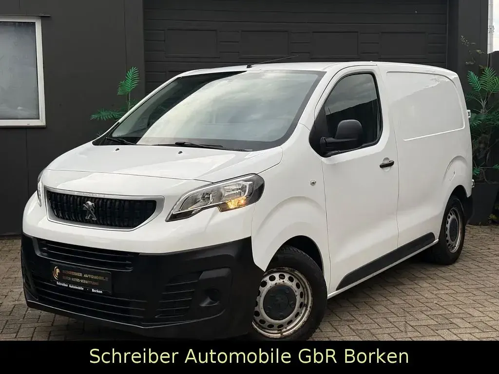 Używany Peugeot Expert 95 KM (69 kW) 2017 Biały Van
