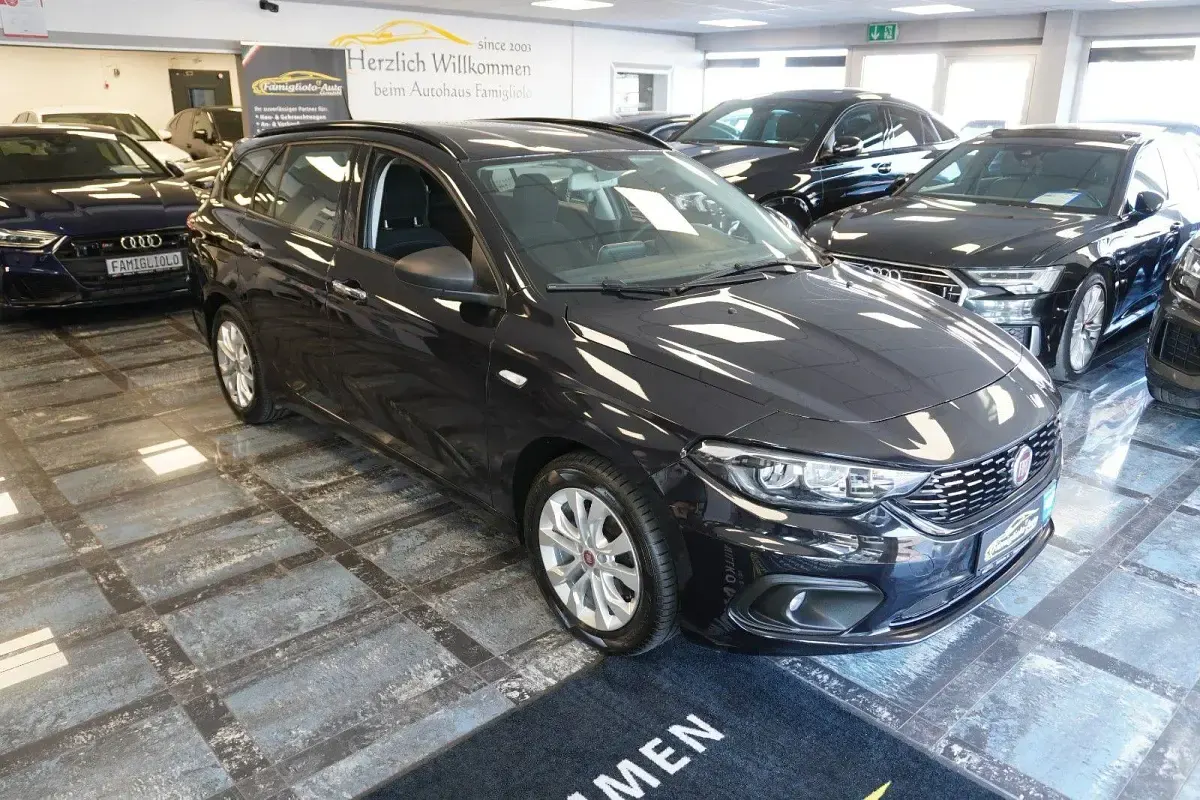 Gebraucht Fiat Tipo Lounge 120 PS (88 kW) 2017 Schwarz Kombi