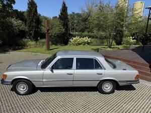 Gebraucht Mercedes 450 286 PS (210 kW) 1975 Silber Limousine