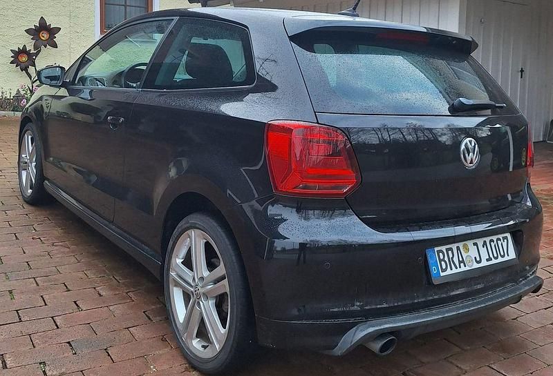 Gebraucht VW Polo Highline 110 PS (80 kW) 2015 Schwarz Kleinwagen