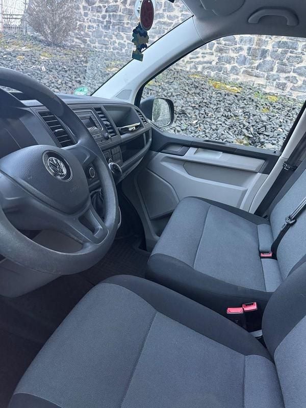 Gebraucht VW Transporter 102 PS (75 kW) 2019 Blau Van